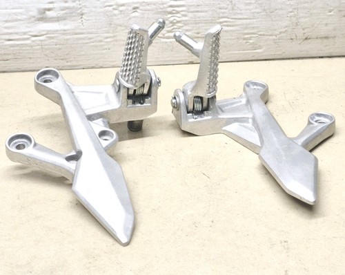 Honda hornet 750 footrests - 750,