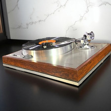 LUXMAN PD131 Turntable SME