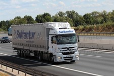 Truck Photo Mercedes-Benz