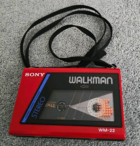 Sony walkman red vintage - sony,