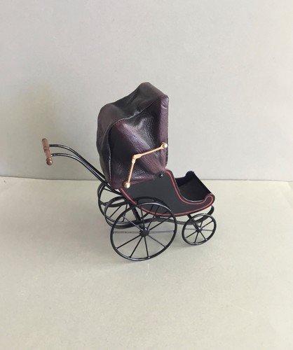 Dolls house scale - house,