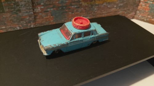 Corgi toys austin - a60, school