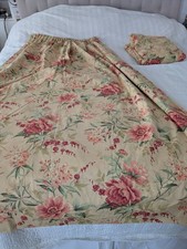 GORGEOUS SANDERSON CURTAINS