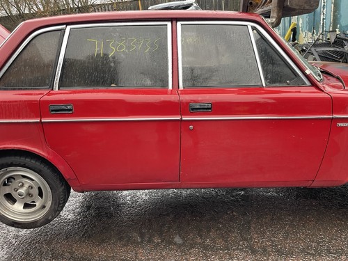 Volvo 144 saloon - volvo, 4
