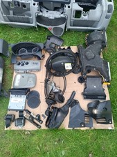 RENAULT TRAFIC VAUXHALL VIVARO