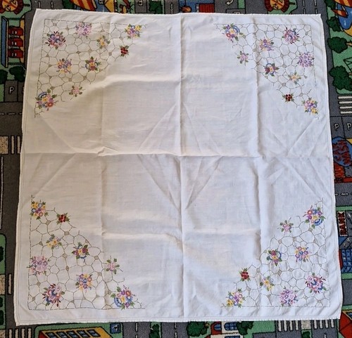 Vintage embroidered tablecloth - embroidered,
