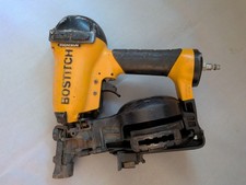 Bostitch RN46-1 Pneumatic Coil Roofing Nail Gun Magnesium Frame Working