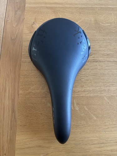 Fizik aliante saddle black - aliante,