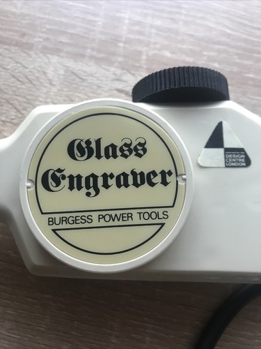 Burgess glass engraver - engraver, working