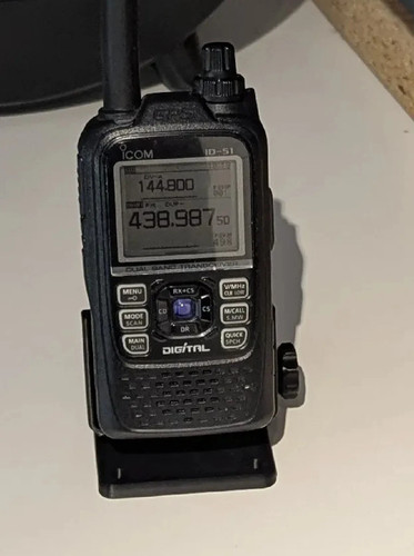 New icom id 52 - /, id-52