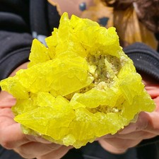 290G  Beautiful Minerals LARGE NATIVE SULPHUR OnMATRIX Sicily