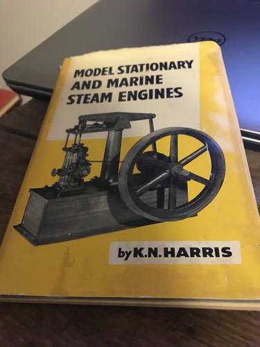 Model stationary and marine