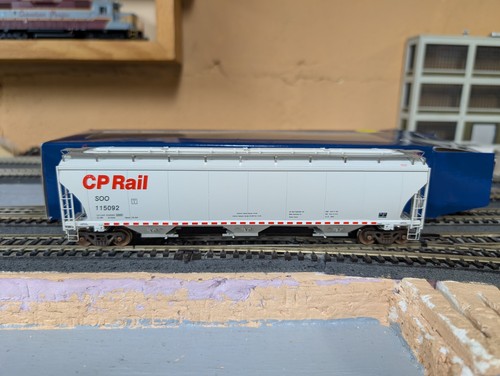 Athearn genesis trinity - athearn,