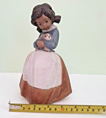 Lladro figurine girl holding - lladro,