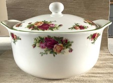Fab large 2.5ltr Royal Albert