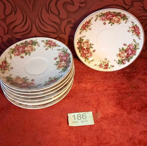 Royal norfolk saucers old - royal,