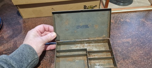 Vintage tin - vintage,