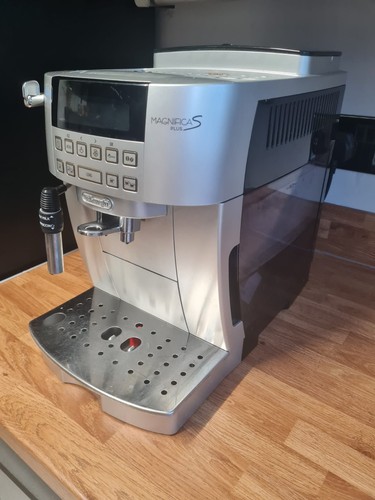 Delonghi magnifica plus - magnifica, s
