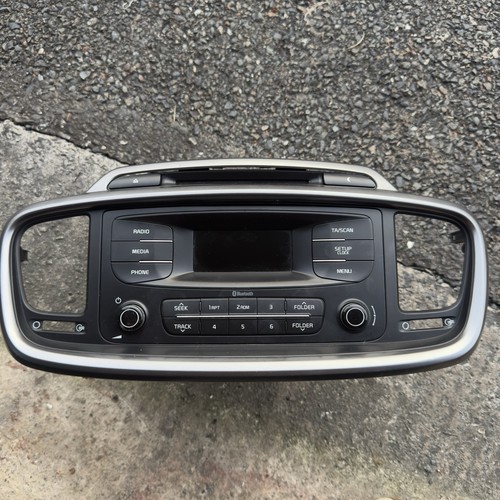 Genuine kia sorento - mk3, radio