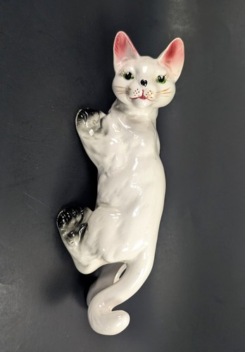 Vtg wall climbing cat - vtg, 11"