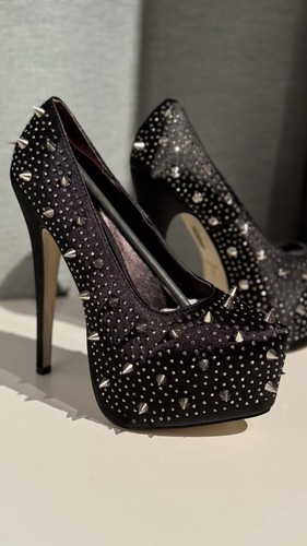 Black satin concealed platform - black,