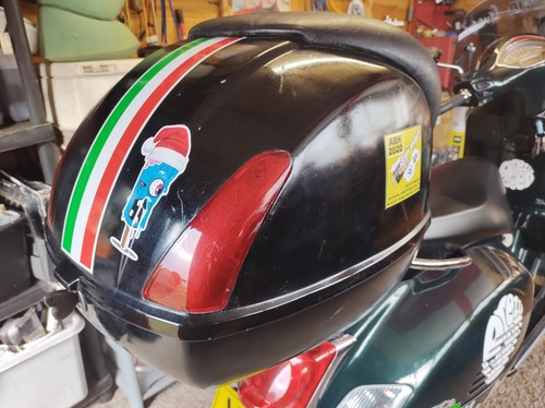 Vespa gts top box and - gts,