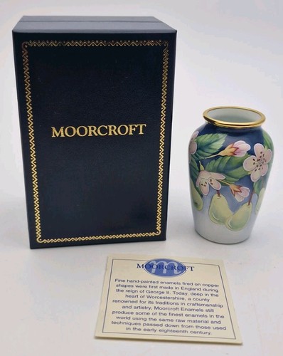 Fine boxed moorcroft - boxed, enamels