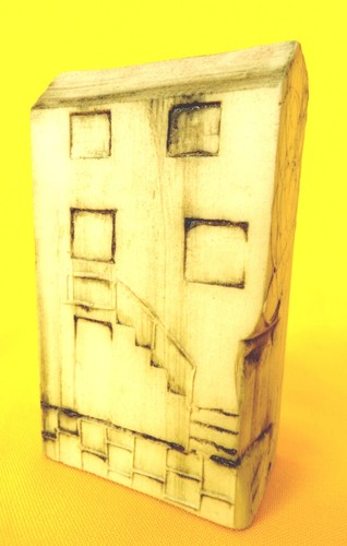 Carn pottery box house vase - box,