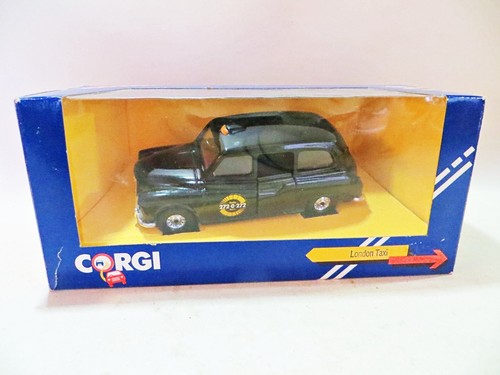 Corgi c425 austin fx4 - c425/3,