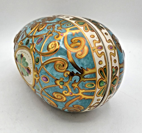 Large tin replica - large,