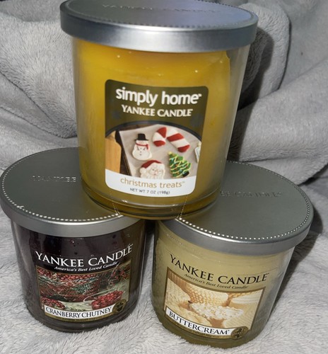 Lot yankee candles - of, 3