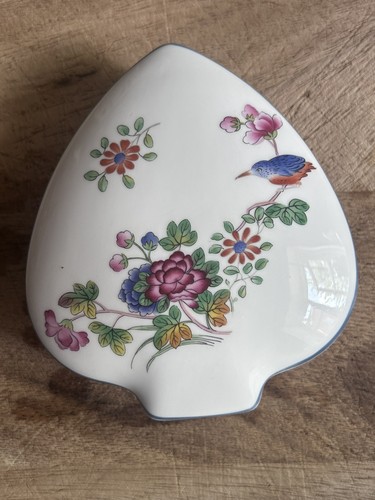 Wedgwood cuckoo spade - -,