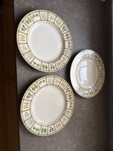Dinner plates cloverleaf - plates,
