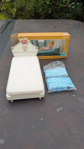 Rare sindy bed 1984 - sindy, &