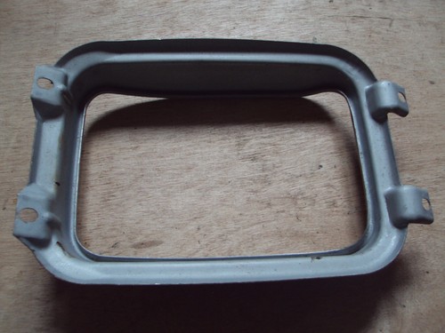 Rover 600 620 petrol flap - /,