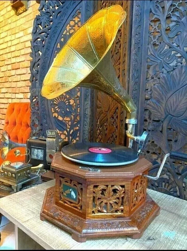 Antique gramophone fully - antique, gramophone,
