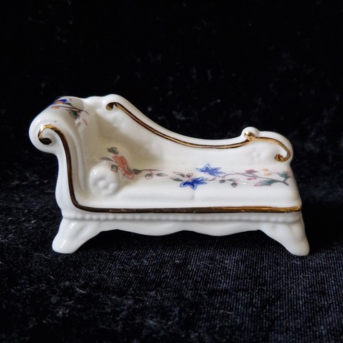 Lovely vintage miniature - lovely,