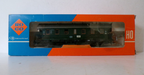 Roco 4201 2nd class passenger - roco,
