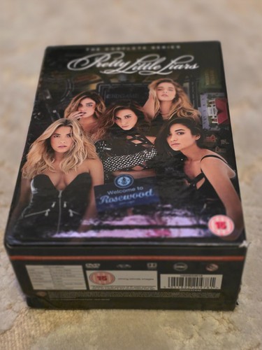 Pretty little liars - pretty,