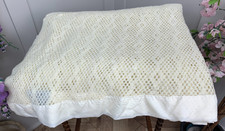 VINTAGE EARLY'S OF WITNEY CREAM SATIN EDGED CELLULAR BLANKET BEDSPREAD 108"x89"