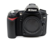 Nikon D90, 12.3MP DSLR-Digitalkamera, CMOS, shutter count 2611, OVP