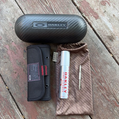 Oakley carbon fiber hard - carbon,