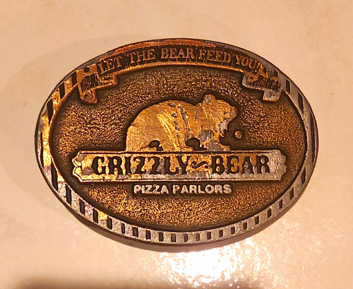 Grizzly bear pizza parlors let - parlors,