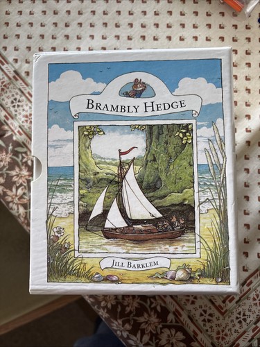 The brambly hedge collection - the,