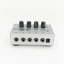 Behringer MICROAMP HA400