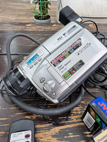 Panasonic vz1 vhs - panasonic, vhs-c