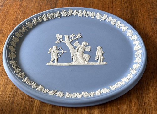 Wedgwood plate oval - ,