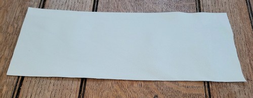 White 100 crest - 100%,