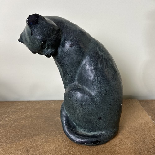 Vintage cat sculpture - cat,