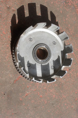 Yamaha rd350 clutch basket - yamaha,